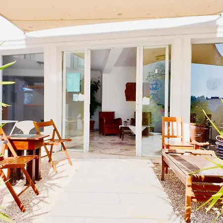 Guest house Angora 3*